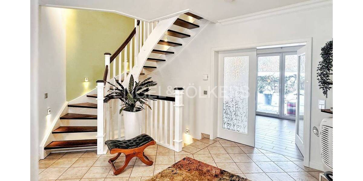 Einfamilienhaus Ahrensburg - 6 Zimmer, 200 m&sup2;, 1.149.000&euro; | Angebot:25930059