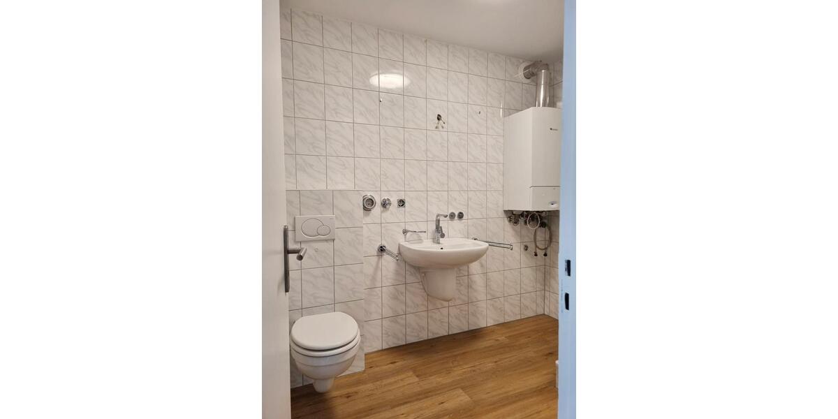 Etagenwohnung Lingen (Ems) - 3 Zimmer, 104 m&sup2;, 930&euro; | Angebot:26041131