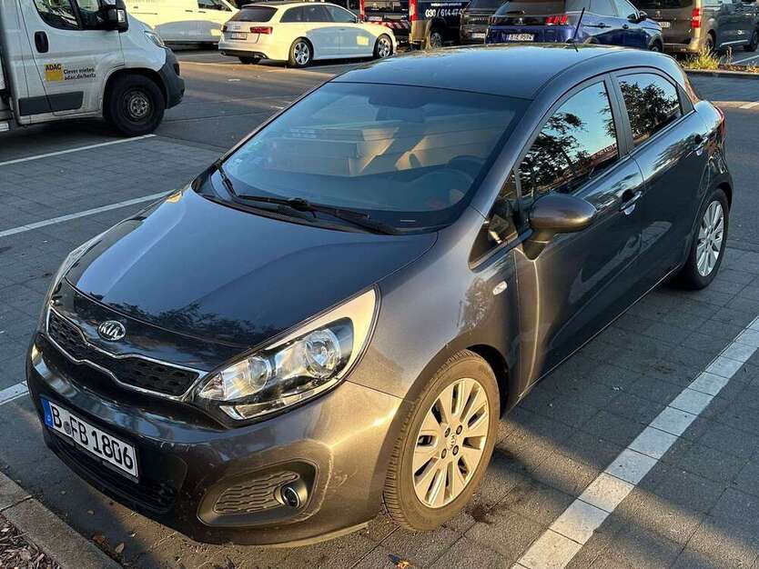 Kia Rio 141.000 km 7.000 € Berlin 10967