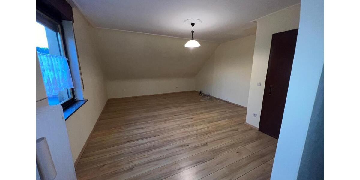 Einfamilienhaus Dillingen (Saar) - 6.5 Zimmer, 141 m&sup2;, 269.000&euro; | Angebot:27102519