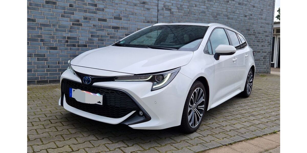 Toyota Corolla 28.900 km 24.690 &euro; Stuhr 28816