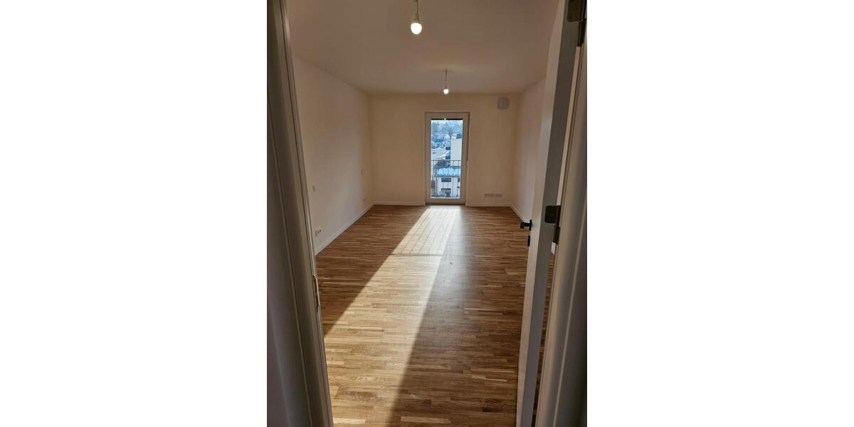 Etagenwohnung Rottenburg an der Laaber - 4 Zimmer, 116 m&sup2;, 1.330&euro; | Angebot:24774584