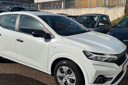 Dacia Sandero 35.398 km 9.990 &euro; Euskirchen 53879