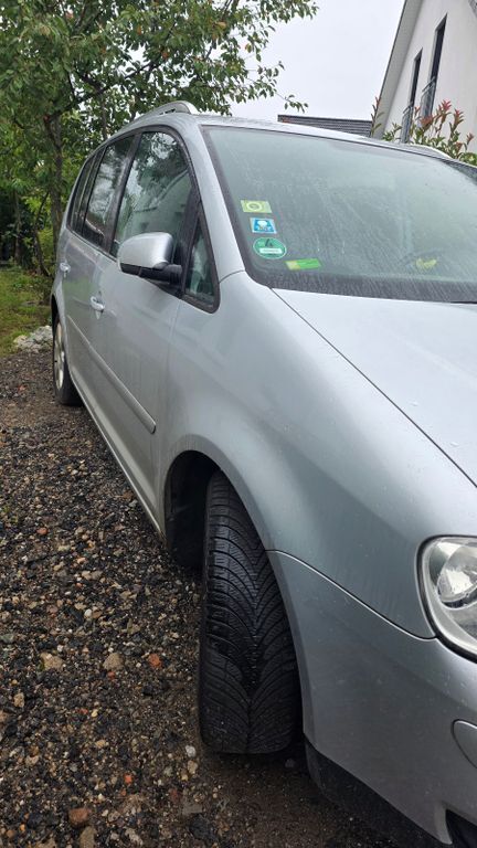 VW Touran 330.240 km 550 € Ranstadt 63691
