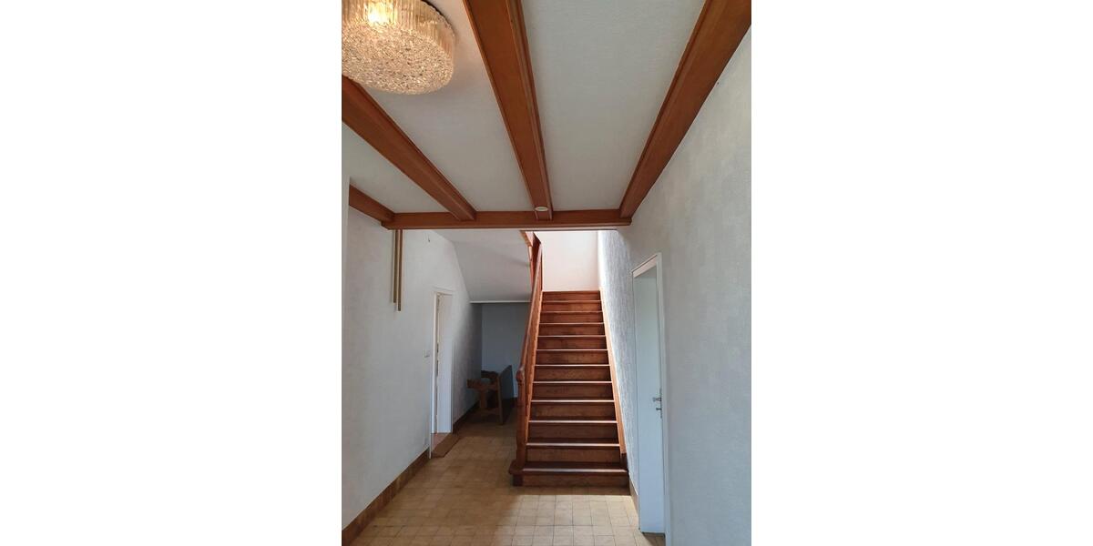 Einfamilienhaus Stockach - 6 Zimmer, 200 m&sup2;, 1.700&euro; | Angebot:26147151