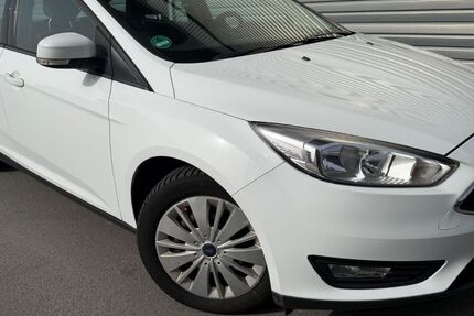 Ford Focus 79.029 km 8.499 &euro; Wuppertal 42285
