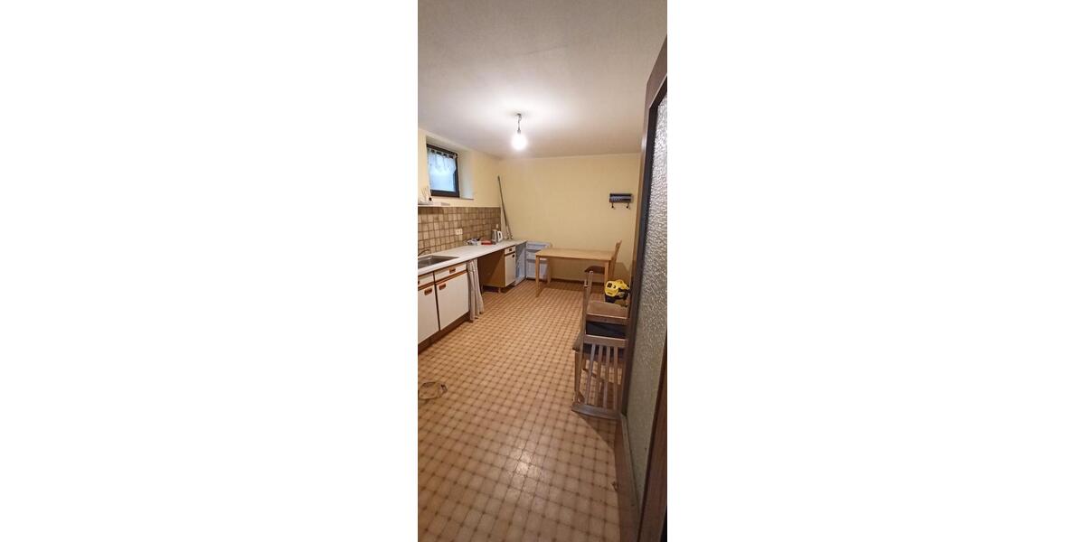 Etagenwohnung Brey - 2 Zimmer, 60 m&sup2;, 250&euro; | Angebot:26589376