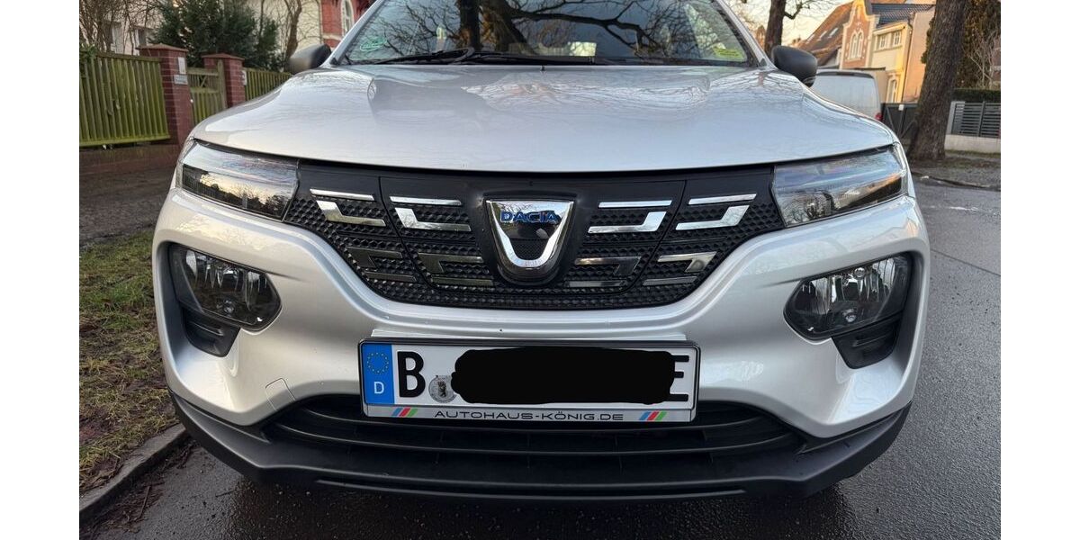 Dacia Spring 26.000 km 6.500 &euro; Berlin 12207