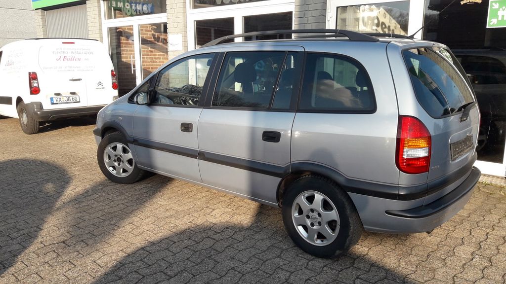 Opel Zafira 155.000 km 2.499 &euro; Krefeld 47800
