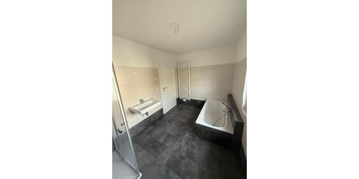 Einfamilienhaus Lilienthal - 4 Zimmer, 128 m&sup2;, 1.600&euro; | Angebot:26296442