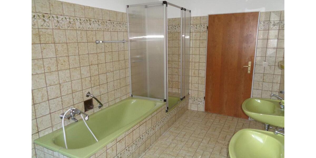 Einfamilienhaus Papenburg - 8 Zimmer, 228 m&sup2;, 345.000&euro; | Angebot:27018024