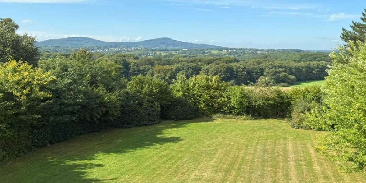 Einfamilienhaus Bad Honnef - 9 Zimmer, 500 m&sup2;, 1.070.000&euro; | Angebot:26882396