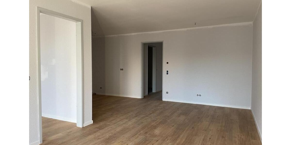 Erdgeschoßwohnung Leverkusen Schlebusch - 4 Zimmer, 91 m&sup2;, 1.500&euro; | Angebot:25407808