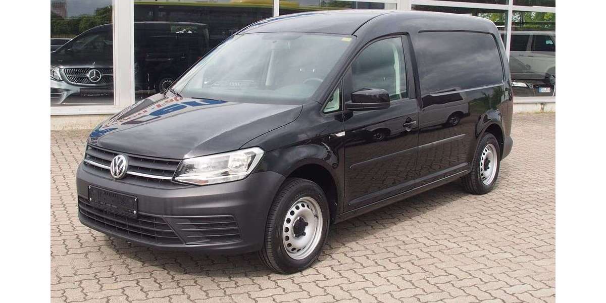 VW Caddy 153.605 km 13.598 &euro; Pampow 19075