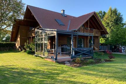 Charmantes Holzhaus mit Wohlfühlambiente mitten im Grünen