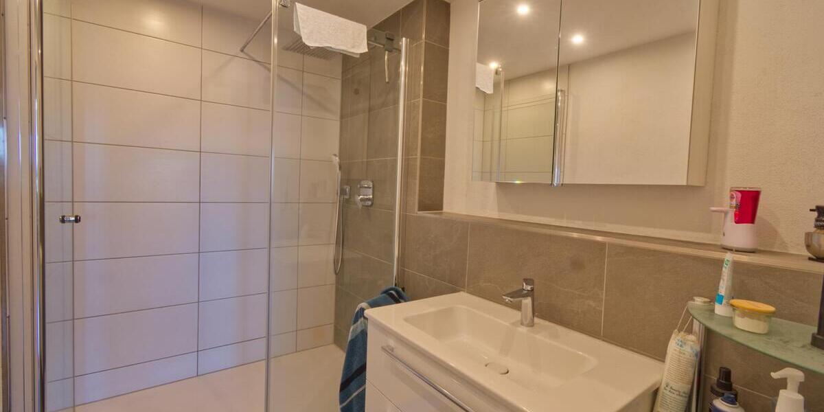 Helle 3 Zimmerwohnung mit Ausblick, Aufzug und Tiefgaragen-Box - Etagenwohnung Villingen-Schwenningen Schwenningen | Angebot:26230643