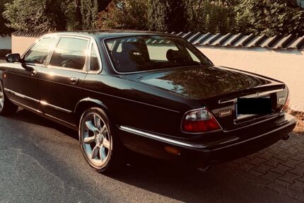 Jaguar XJ 246.854 km 9.800 &euro; Hachenburg 57627