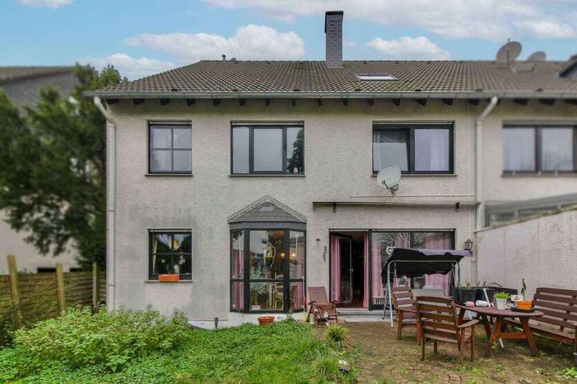Haus zum Kaufen in Solingen 389.000 € 133.08 m²