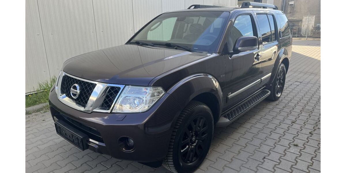 Nissan Pathfinder 157.000 km 13.999 &euro; Berlin 12277