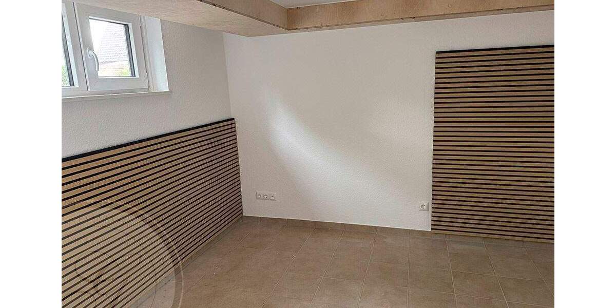 GI - ENDLICH ZUHAUSE: Großzügige Wohnung - EG u. Souterrain WG geeignet 4 zimmer