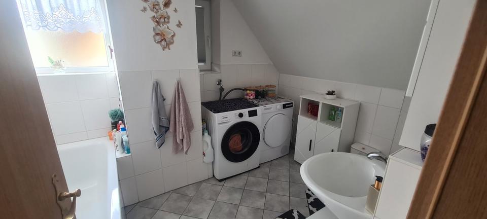 Dachgeschoßwohnung Heilbronn Böckingen - 3 Zimmer, 61 m&sup2;, 235.000&euro; | Angebot:27218919