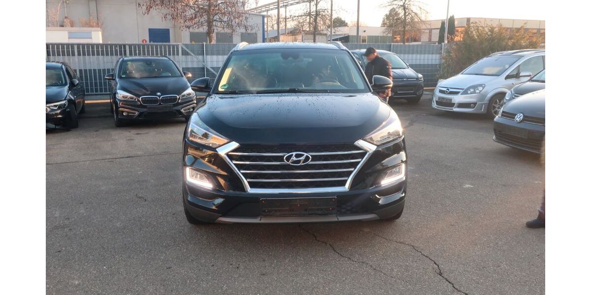 Hyundai TUCSON 253.537 km 13.250 € Laupheim 88471