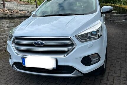 Ford Kuga 75.000 km 12.490 &euro; Grünebach 57520