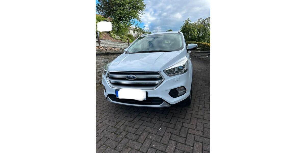 Ford Kuga 75.000 km 12.490 &euro; Grünebach 57520