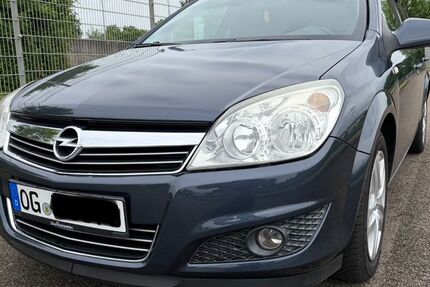 Opel Astra 153.000 km 2.999 &euro; Lahr 77933