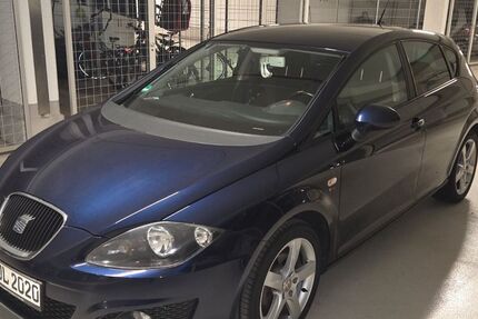 Seat Leon 92.500 km 5.499 &euro; München 80339