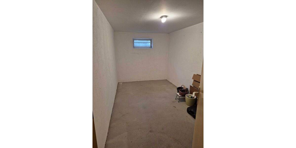 Etagenwohnung Hildburghausen Häselrieth - 3 Zimmer, 87 m&sup2;, 163.000&euro; | Angebot:25821369