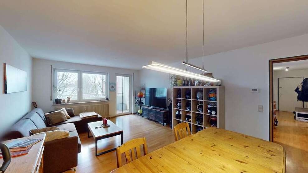 Wohnung zum Kaufen in Tamm 249.500 € 84 m²