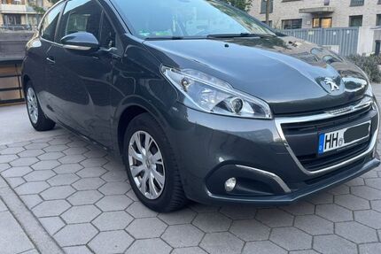 Peugeot 208 107.800 km 6.350 € Hamburg 22159