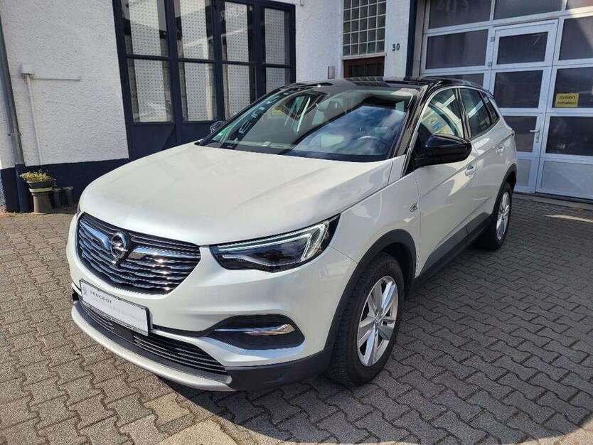 Grandland X