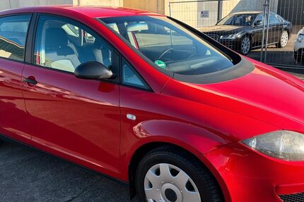 Seat Altea 164.000 km 2.499 &euro; Butzbach 35510