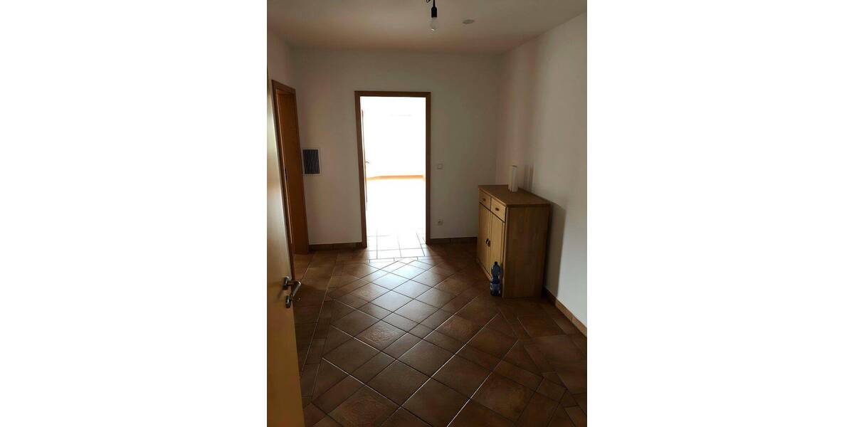 Etagenwohnung Pohlheim Grüningen - 5 Zimmer, 135 m&sup2;, 1.380&euro; | Angebot:26866311