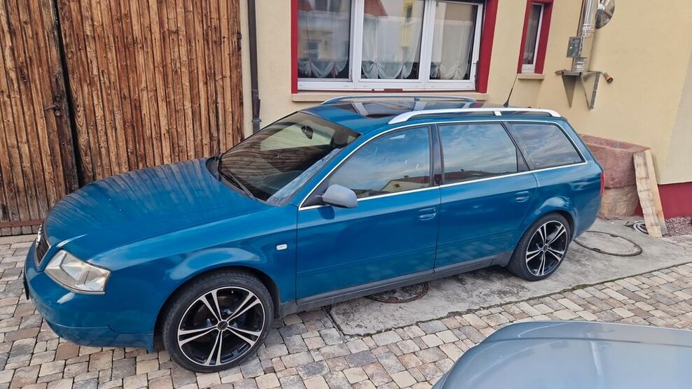 Audi A6 242.000 km 1.590 € Burkheim 79235