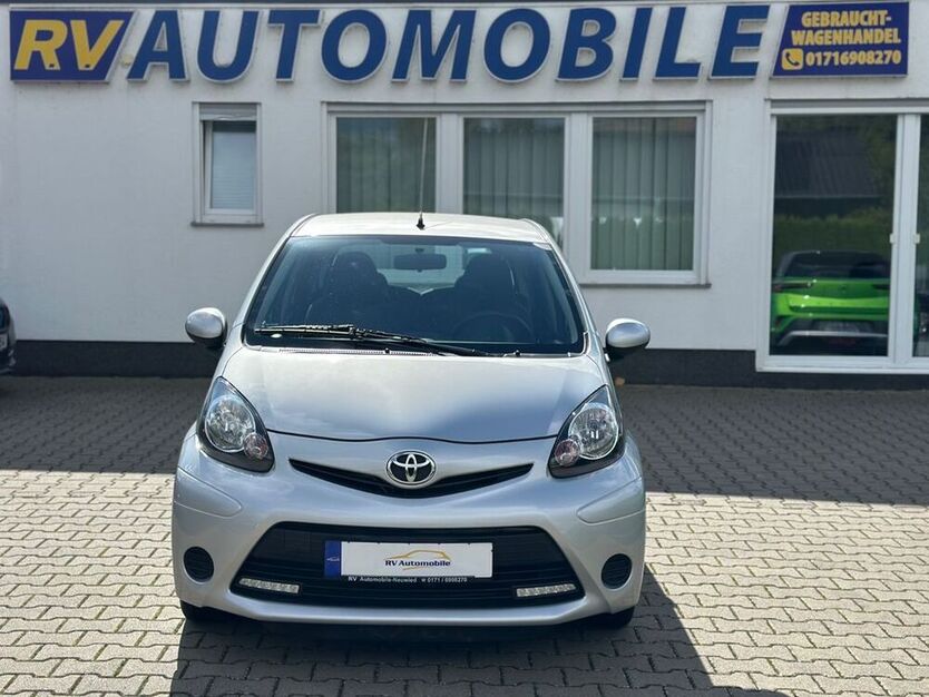 Aygo (X)