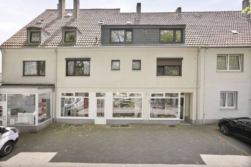 Ebenerdiges Ladenlokal mit guter Infrastruktur zu verkaufen