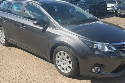 Toyota Avensis 89.557 km 6.990 &euro; Hamburg 21107