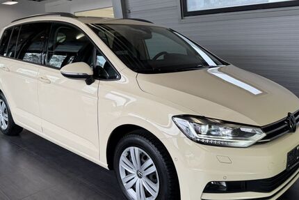 VW Touran 143.019 km 23.890 &euro; Bielefeld 33647