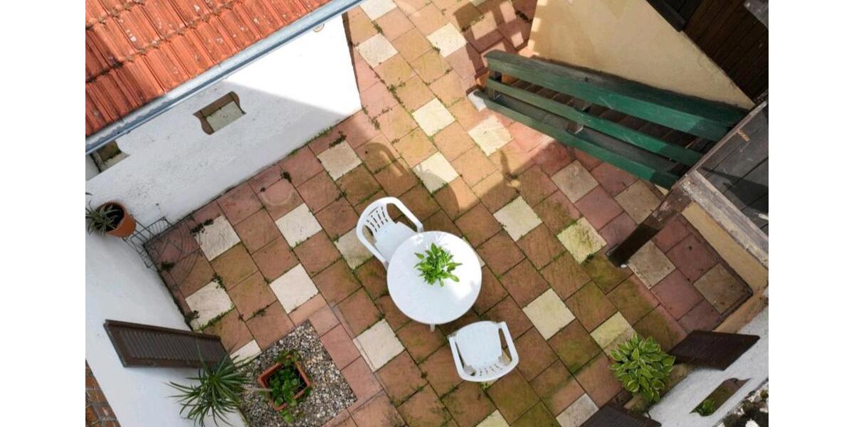 Haus zu vermieten , mit Nebengebäude 12 zimmer