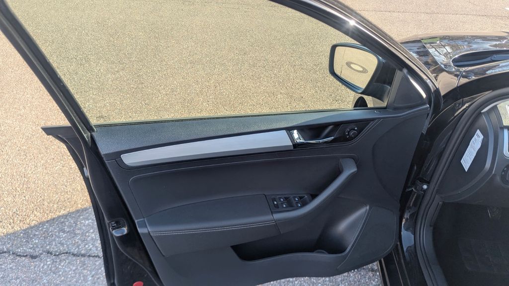 Skoda Rapid 65.435 km 9.500 &euro; Waiblingen 71336