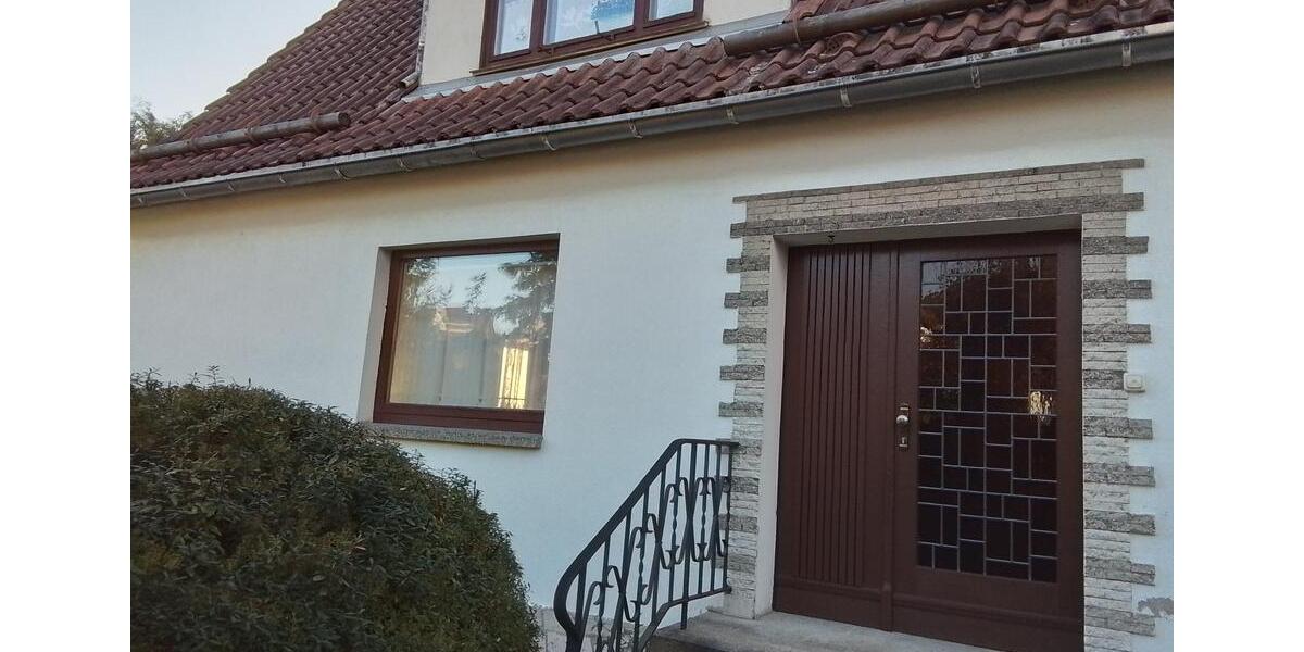 Einfamilienhaus Steinbach-Hallenberg Hallenberg - 7 Zimmer, 165 m&sup2;, 199.000&euro; | Angebot:24741587