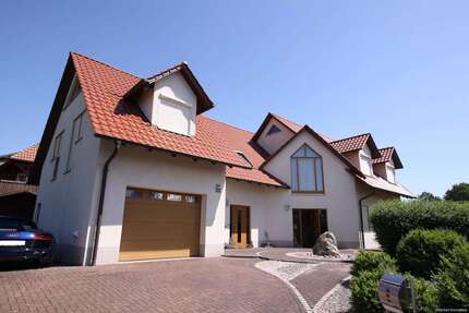 Haus Wasbüttel - 9 Zimmer, 309 m&sup2;, 799.000&euro; | Angebot:26302527