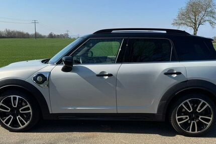 Mini Countryman SE (Cooper) 43.800 km 29.500 &euro; Weitersburg 56191