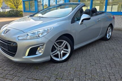 Peugeot 308 109.000 km 6.499 &euro; HENSTEDT ULZBURG 24558
