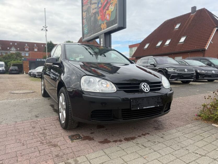 VW Golf 224.917 km 2.290 € Stade 21680