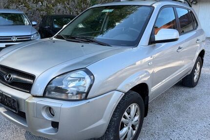 Hyundai TUCSON 213.500 km 1.250 &euro; Grassau 83224