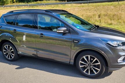 Ford Kuga 79.000 km 14.700 &euro; Kulmbach 95326